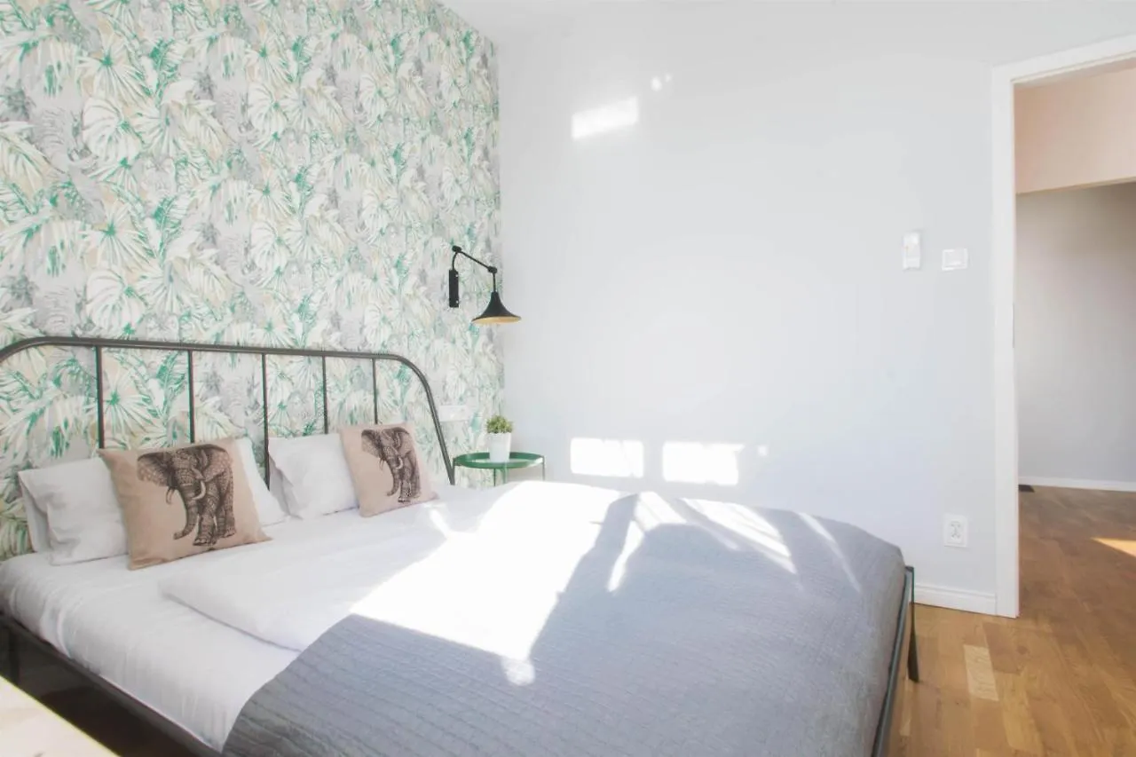 Krupnicza Modern Old Town Apartments - By Upstairs Krakow