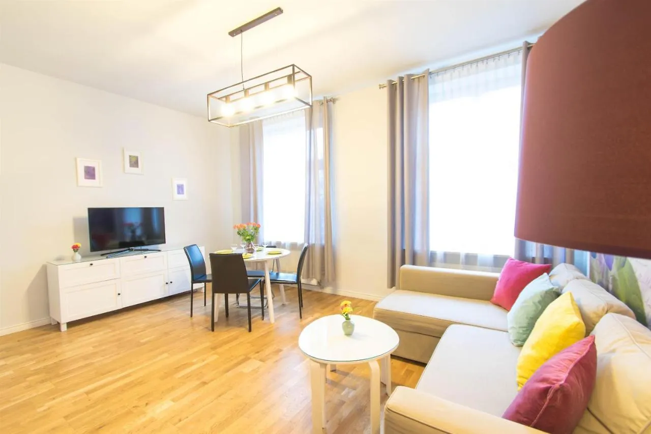 Krupnicza Modern Old Town Apartments - By Upstairs Krakow