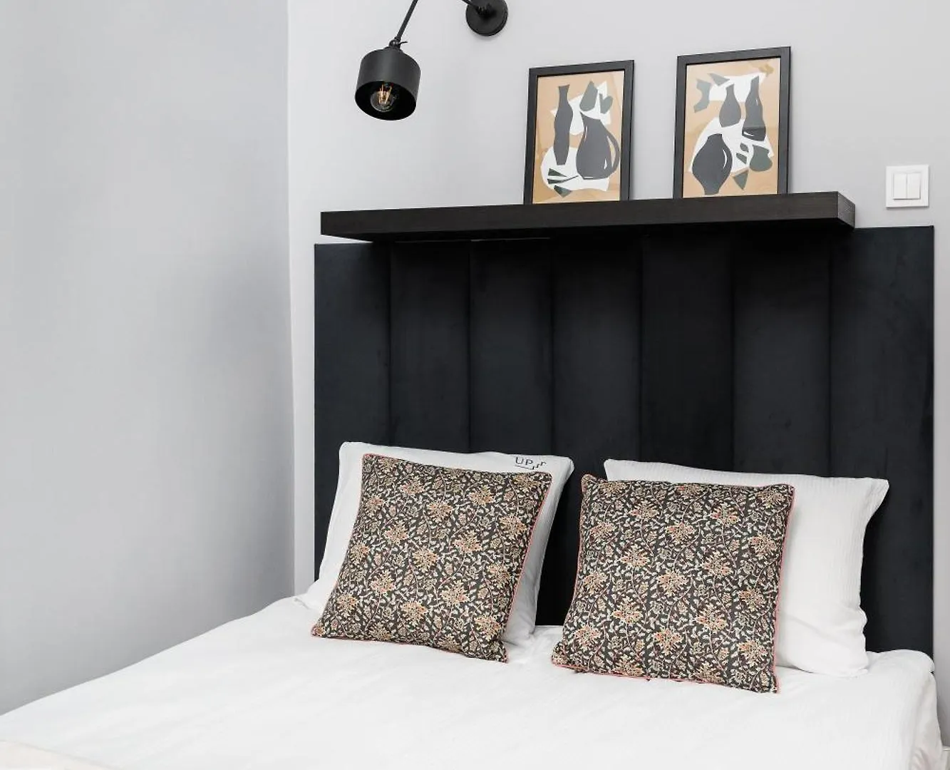 Krupnicza Modern Old Town Apartments - By Upstairs Krakow Poland
