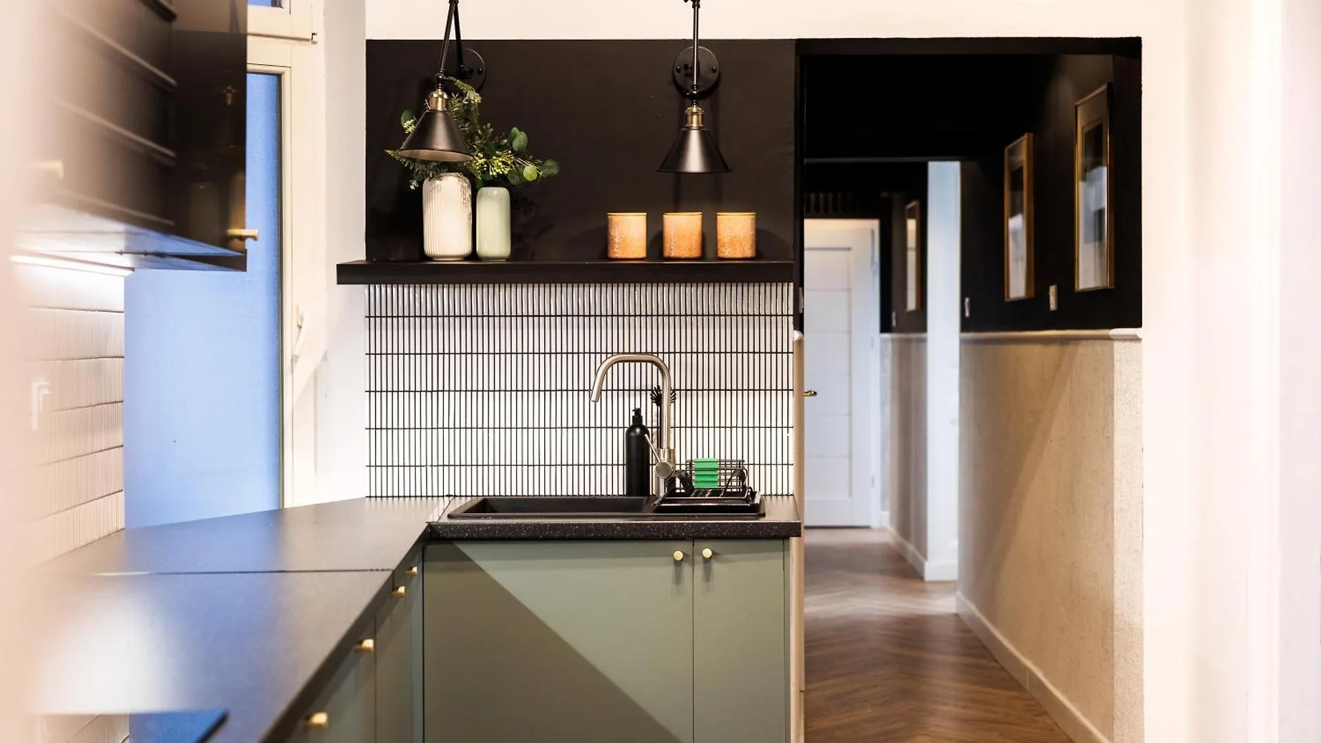 Krupnicza Modern Old Town Apartments - By Upstairs Krakow Poland