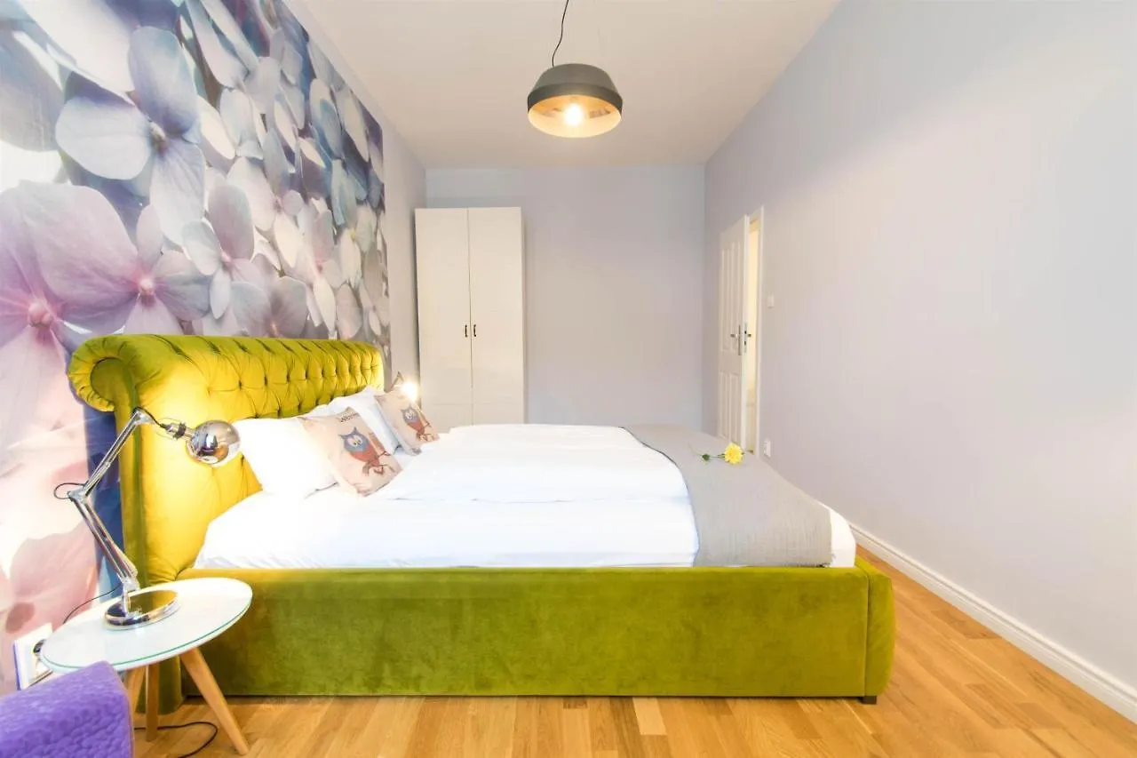 Krupnicza Modern Old Town Apartments - By Upstairs Krakow Poland