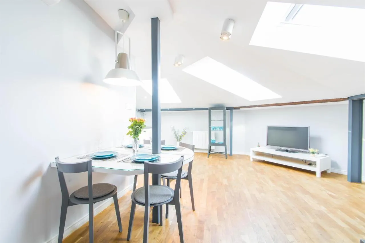 Krupnicza Modern Old Town Apartments - By Upstairs Krakow